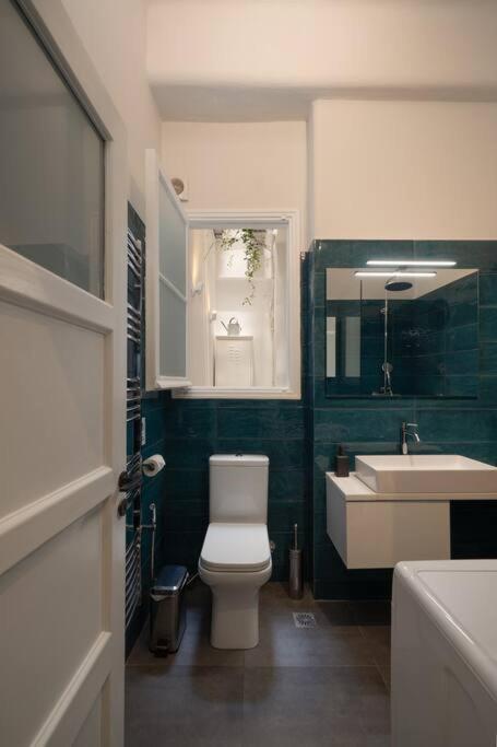 Ebullience - Stylish & Chic Athens Apartment Exterior foto